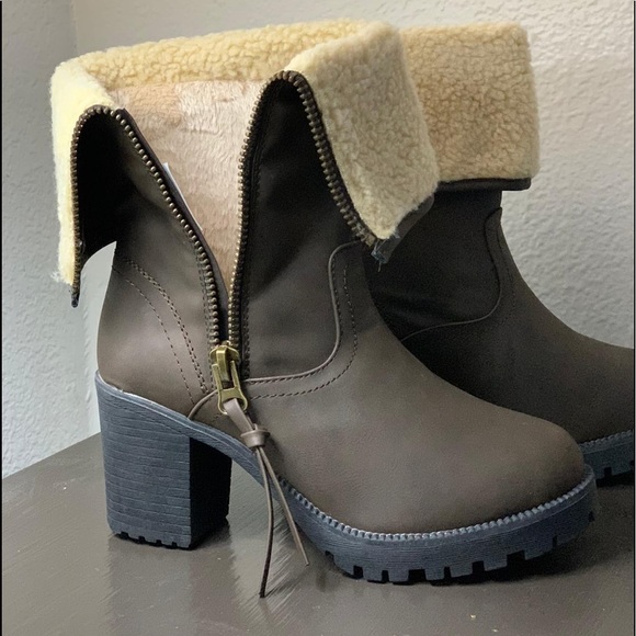 ❄️Beautiful booties ❄️ - Picture 5 of 8